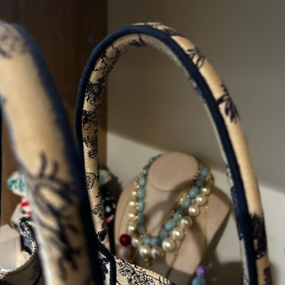 Christian Dior Medium Blue and White Toile Book Tote Bag - Picture 3 of 15